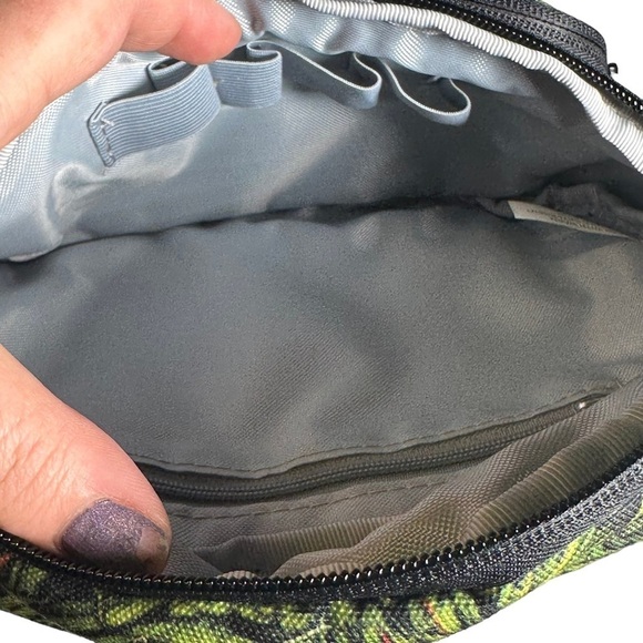 Emerald Harvest Chronic King Crossbody Bag Fanny Pack - Picture 11 of 13